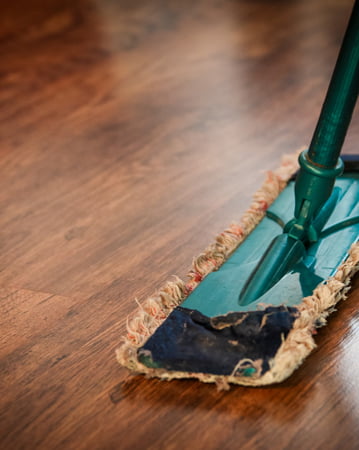 how to clean your hardwood floors with a mop. modenr hardwood. niagara region