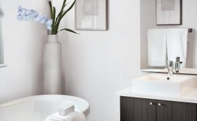 6x6 Soho White Glossy Wall Tile